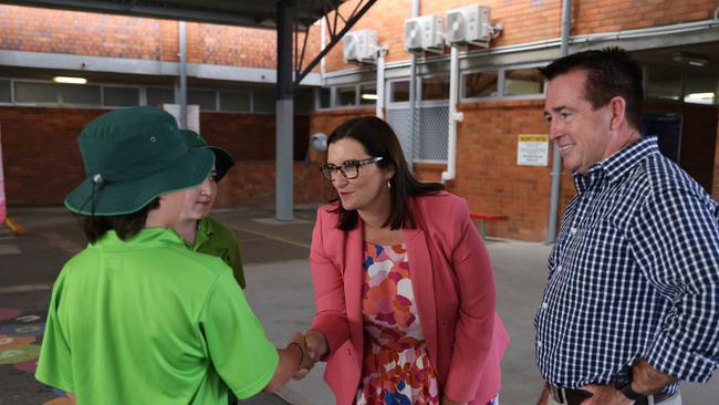 Education Minister Sarah Mitchell and Deputy Premier Paul Toole visiting students at Chatham Public School in Taree,