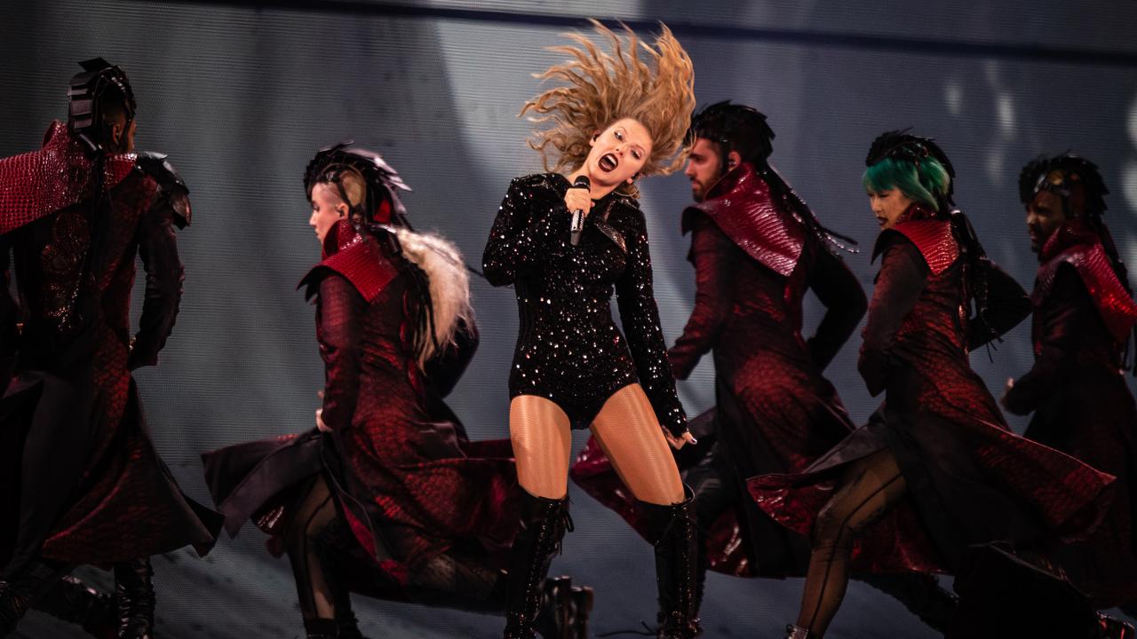 Taylor Swift’s stadium spectacular leaves nothing to chance | The ...