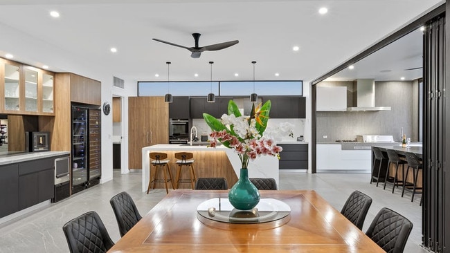 136 Harbour Drive, Trinity Park