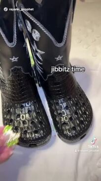 Black Charms Shoe Shinning Jibbitz Bling Shoe Clogs Custom -  in 2023