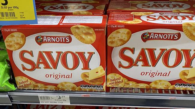 Arnott’s sells both Jatz and Savoy crackers, with Savoy branded ones typically found in Victoria and Tasmania. Picture: X/PivaLasVegas