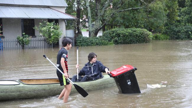 Residents of North St Windsor moving to higher ground. Picture: John Grainger