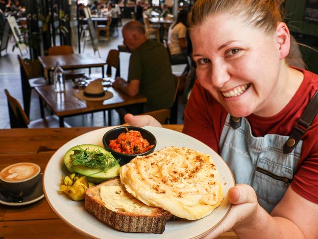 ADV NEWSJodie Zerna -0422571753Presents Scramble Eggs at My Grandma Ben Cafe, Bowden.Image/Russell Millard Photography