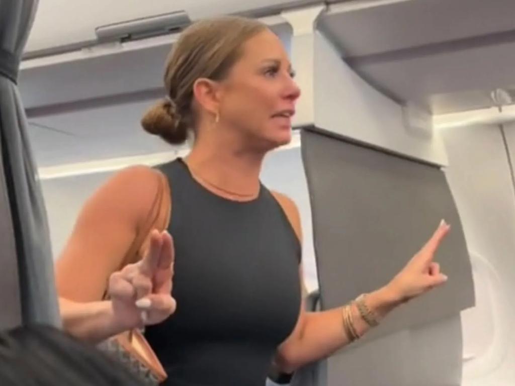 Tiffany Gomas was kicked off the plane following her bizarre outburst which led to hours of delays for other passengers. Picture: @knuckelslawncare/TikTok
