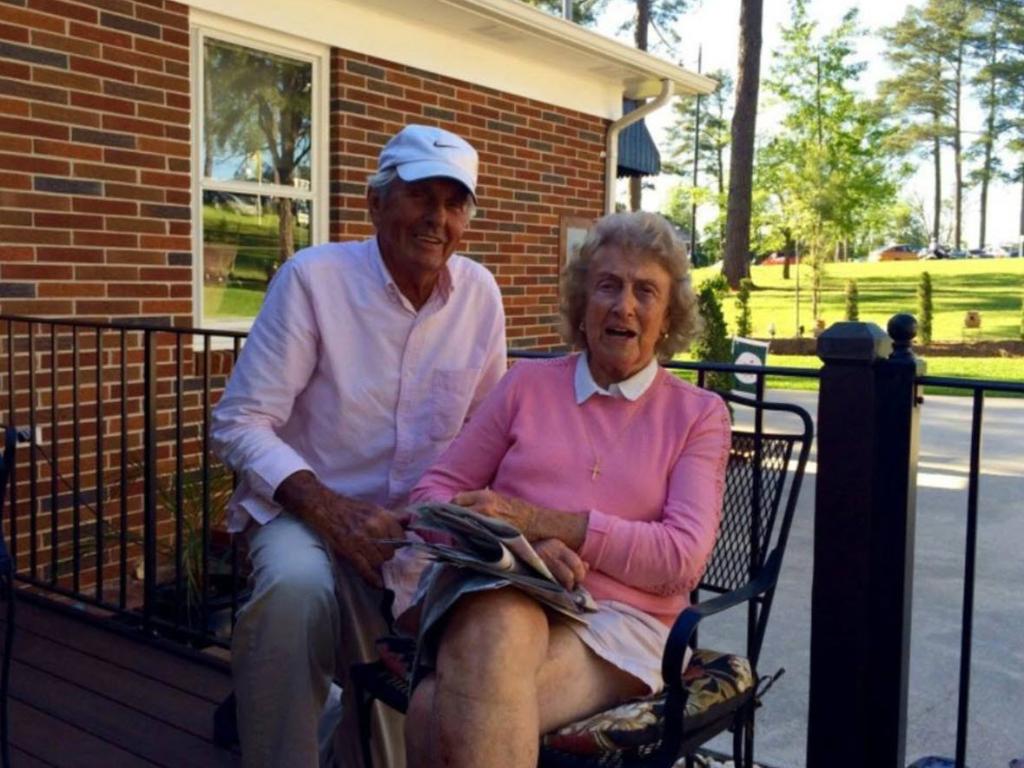 Herman and Elizabeth Thacker in front of their home in Augusta, Ga., in April 2016. Picture: @talkinggolf