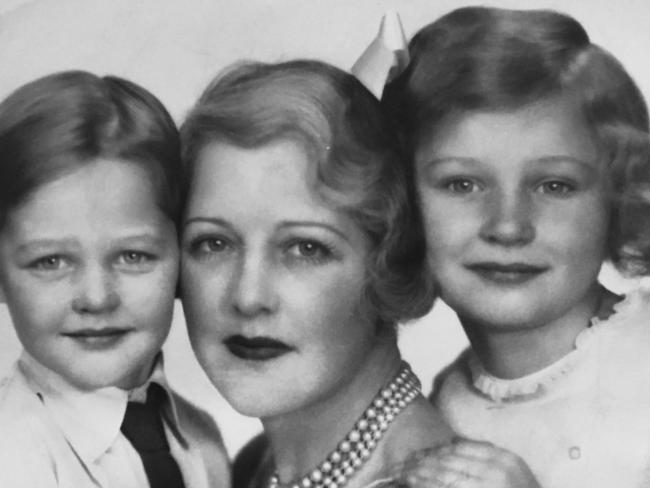 Enid Lindeman with her children with second husband Frederick Cavendish, son Caryll and daughter Pat.