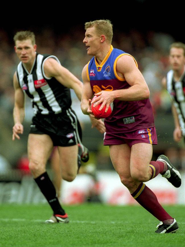 Voss in action during the 2002 grand final.