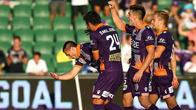 Nebojsa Marinkovic of the Glory celebrates.