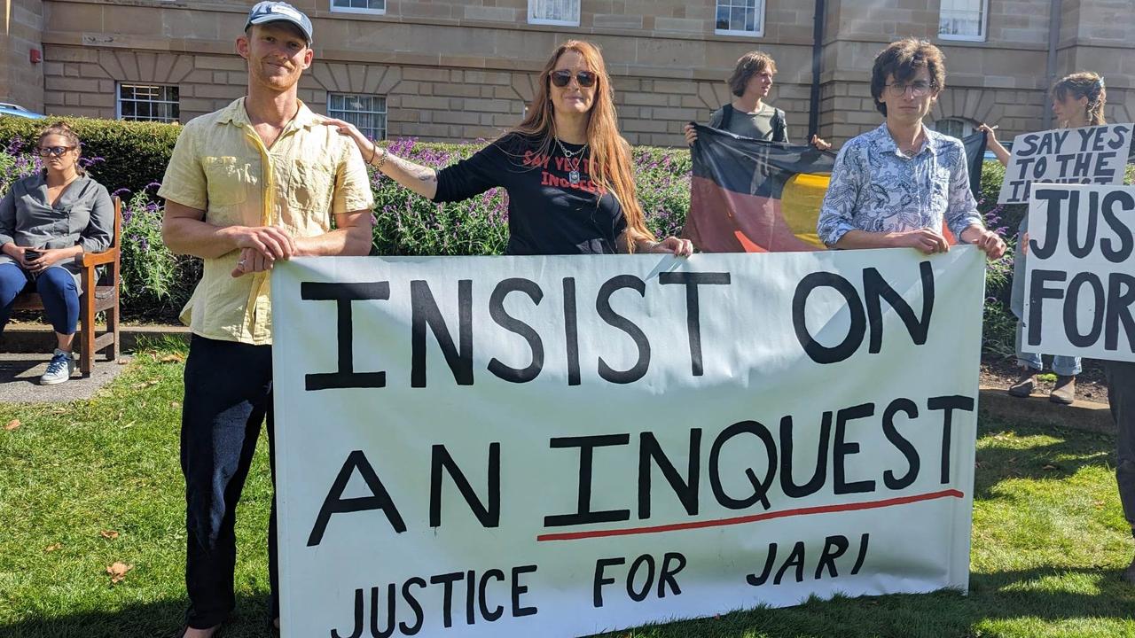 (L to R): Hamish McLean, Faith Tkalac and Ben Mildren at a rally for Ms Tkalac's son Jari Wise, who died after being struck by his girlfriend - Melissa Oates' - car in February 2020.