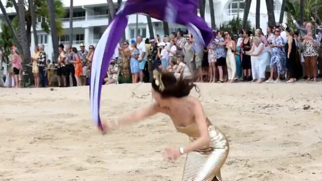 Horse Racing at Palm Cove