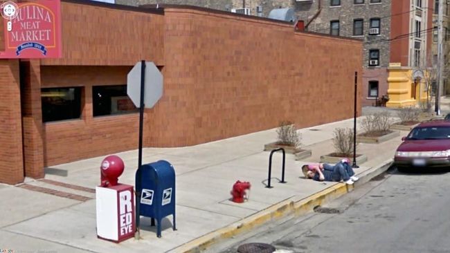 Bizarre Google street view images from around the globe 