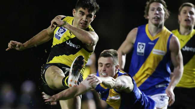 Tyson Stengle snaps at goal for Richmond in the VFL this season. Picture: Michael Klein