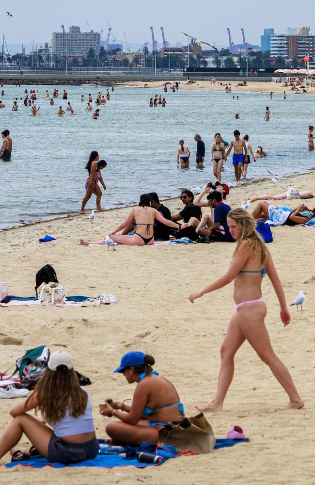 St Kilda beach was packed with people. Picture: Aaron Francis