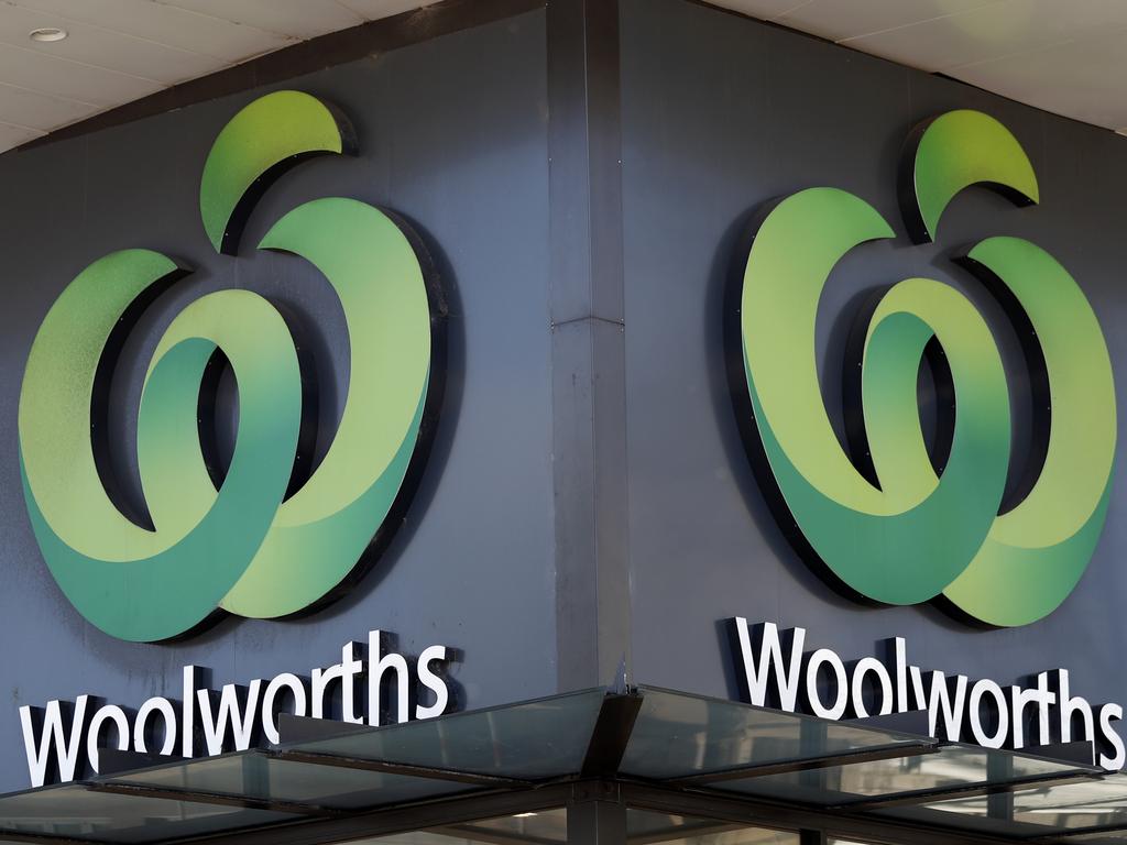 Woolworths has announced its Easter specials. Picture: NCA NewsWire / Nikki Short