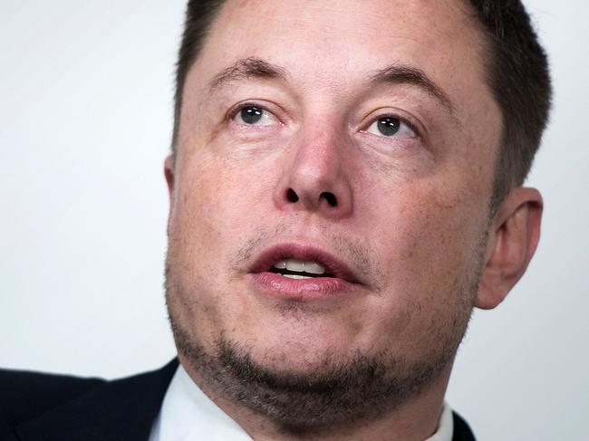 Elon Musk, CEO of SpaceX and Tesla, speaks during the International Space Station Research and Development Conference at the Omni Shoreham Hotel July 19, 2017 in Washington, DC. / AFP PHOTO / Brendan Smialowski