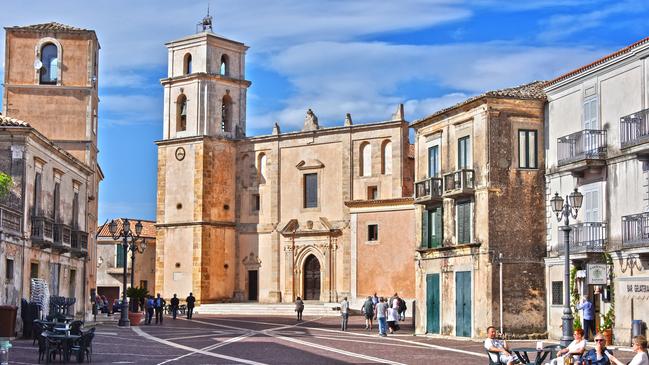 The town square of Santa Severina.