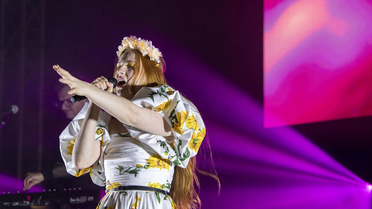 Friday nights headline act Vera Blue performs at the Toowoomba Carnival of Flowers Festival of Food and Wine. Friday, September 9, 2022. Picture: Nev Madsen.