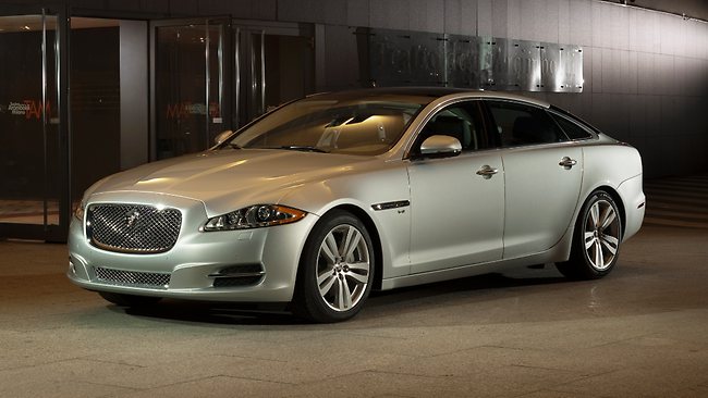 Jaguar XJ