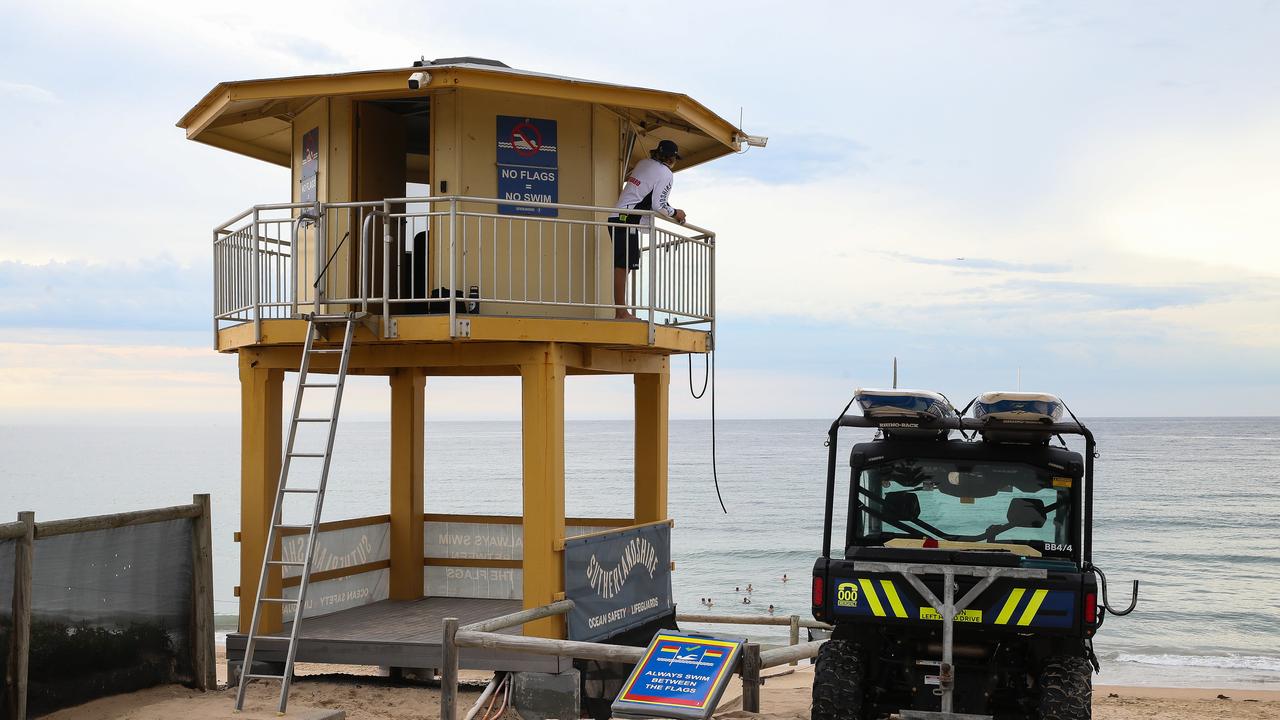 Five people have been rescued from a bot that “split in half” off Cronulla beach on Tuesday morning. Picture: Newswire/ Gaye Gerard