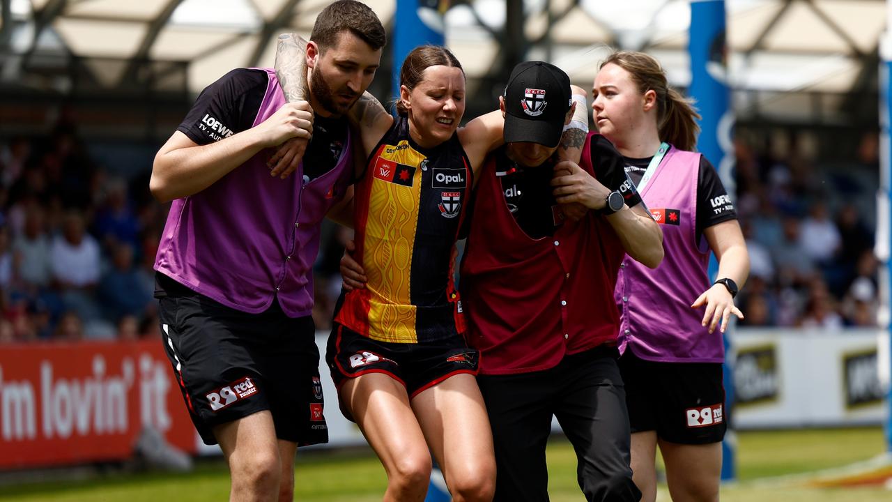 There were significant fears St Kilda vice-captain Bianca Jakobsson had ruptured her ACL on Sunday, but she avoided the worst and will not need surgery. Picture: Michael Willson / Getty Images