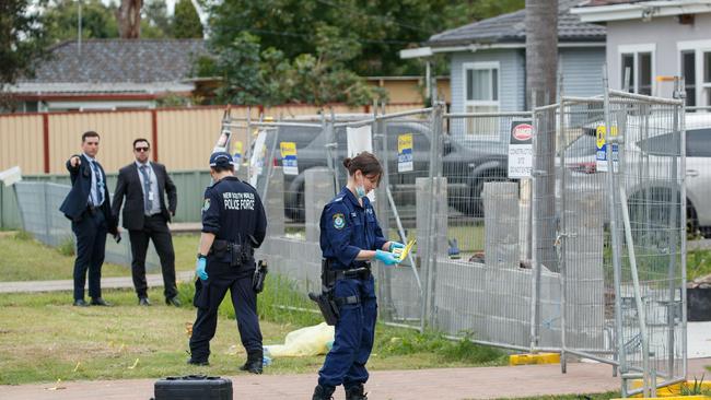 Police invesigating a drive-by shootingin Mount Druitt Picture: Max Mason-Hubers