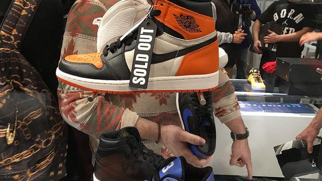 Shattered backboard hot sale off white