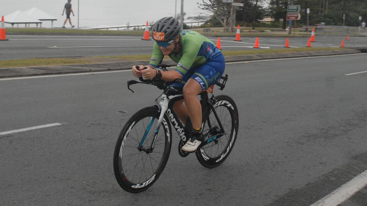 Action from the sprint event at the 2023 Mooloolaba Triathlon.