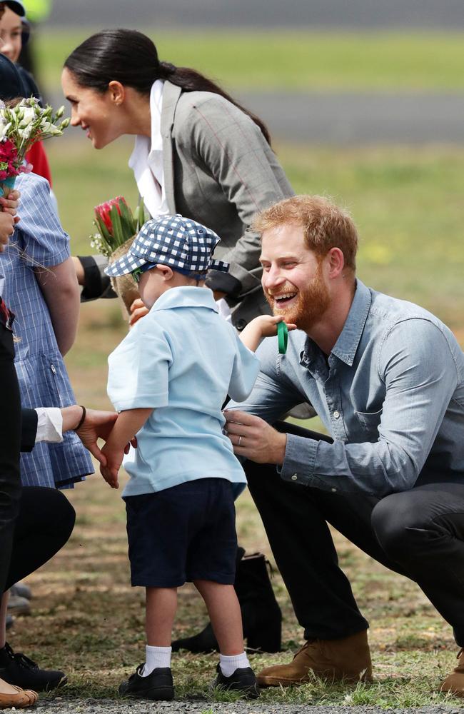 Meghan Markle, Prince Harry royal tour: Couple arrives in Dubbo | news ...