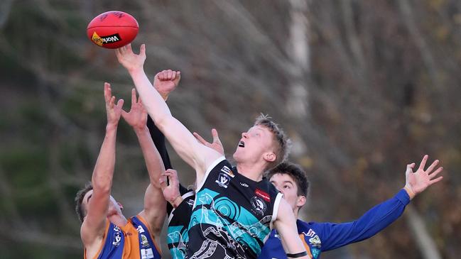 Bendigo FNL, Round 7, Maryborough V Golden Square, at Princes Park, Maryborough, Tom Myers, 24, Maryborough Magpies &amp; Jack Threlfall, 29, Golden Square Bulldogs, Picture Yuri Kouzmin