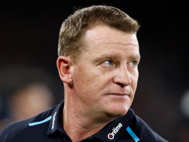 MELBOURNE, AUSTRALIA - AUGUST 25: Michael Voss, Senior Coach of the Blues looks on during the 2024 AFL Round 24 match between the Carlton Blues and the St Kilda Saints at Marvel Stadium on August 25, 2024 in Melbourne, Australia. (Photo by Michael Willson/AFL Photos via Getty Images)