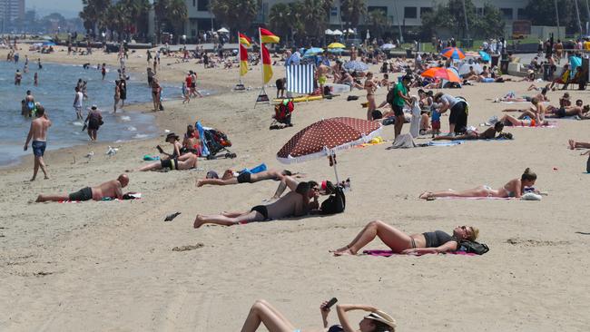 Temperatures are set to soar across Melbourne. Picture: David Crosling/AAP.