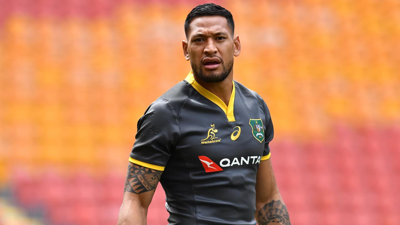 Israel Folau says he didn’t mean to offend any of the bushfire victims.