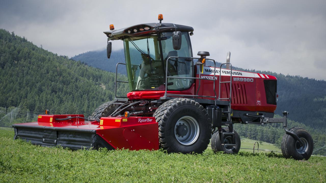 Massey Ferguson unveils new MF9300 Series RazorBar rotary disc | The ...