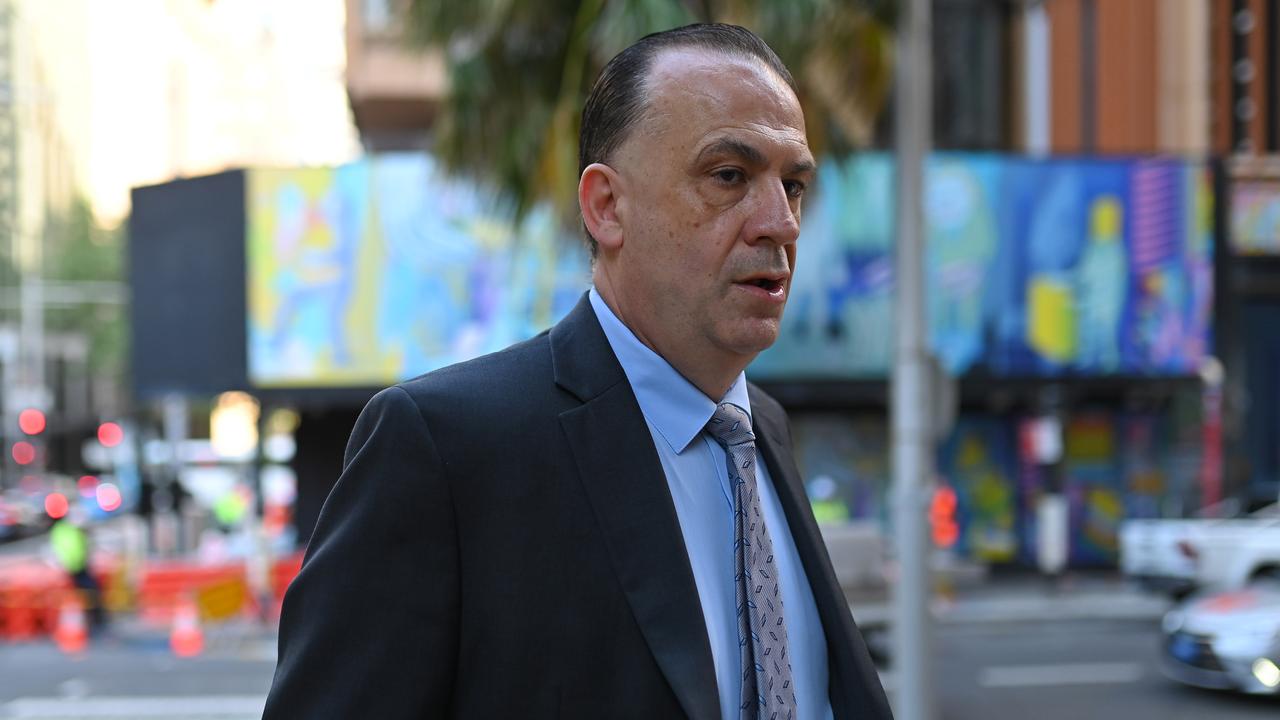 ARL comission chair Peter V'landys arrives at the Federal Court in Sydney