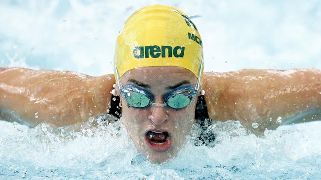 Kaylee McKeown competes in the 200m medley heats on day one of the 2022 FINA World Short Course Swimming Championships at Melbourne Sports and Aquatic Centre. Picture: Daniel Pockett/Getty Images