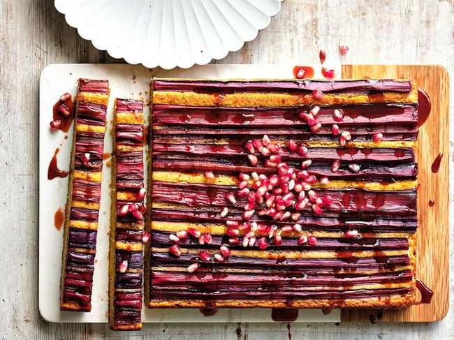 Rhubarb and honey cake.