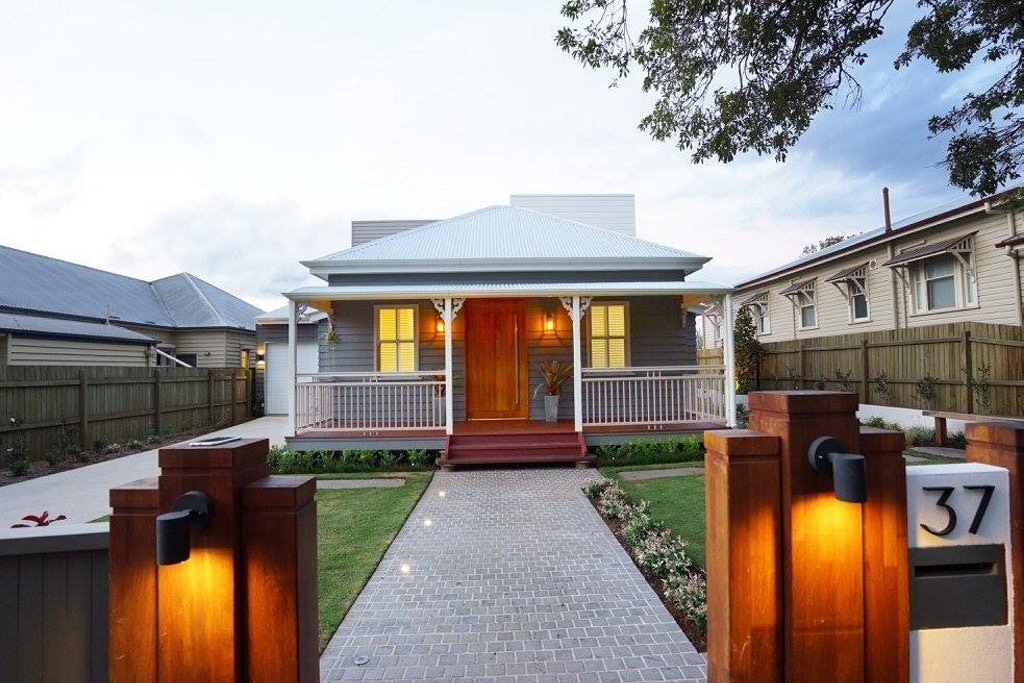 37 Arthur St has undergone major renovations. It is now on the market and will go to auction in November.