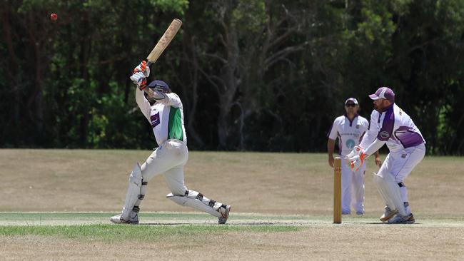 Andrew Lindsay top scored for the Pirates with 41.