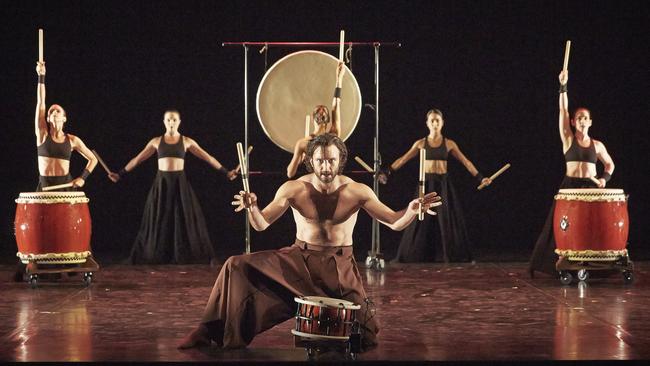 Matthew Lehmann, centre, and the West Australian Ballet takes on Eric Gauthier’s <i>Takuto</i>, part of <i>Ballet at the Quarry</i>. Picture: Sergey Pevnev