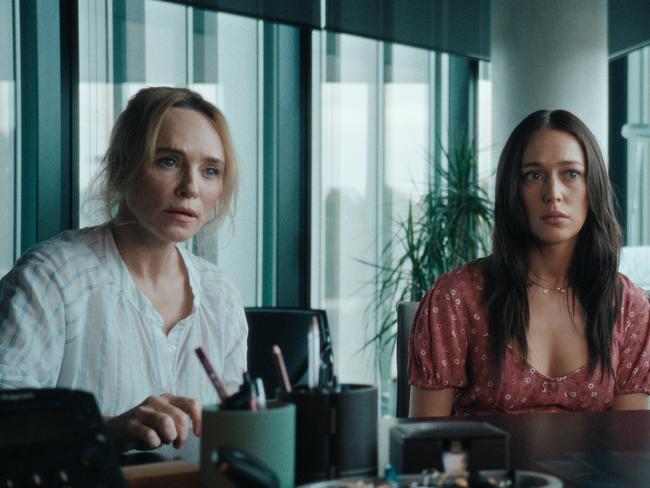 Susie Porter as Tamara and Alycia Debnam-Carey as Milla in Apple Cider Vinegar. Picture: Courtesy of Netflix © 2025