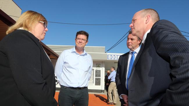 2014: Campbell Newman and John-Paul Langbroek made an announcement regarding funding to assist disadvantaged students gain job skills at FSG Australia, 20 Railway Street, Southport this morning. Photo by Richard Gosling