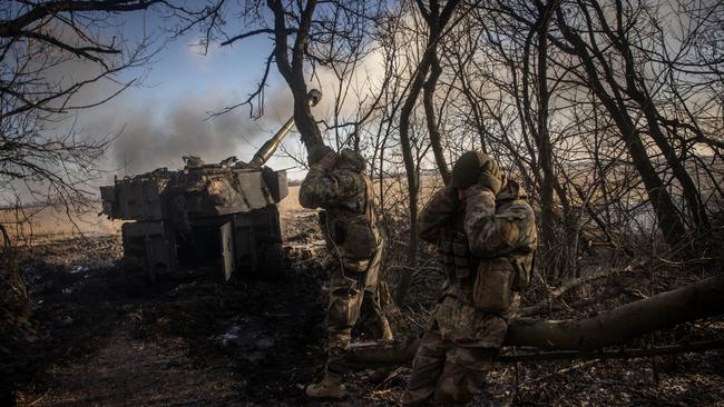 Ukraine is using 5000 to 8000 shells per day, compared with up to 15,000 by Russia. Picture: Getty Images