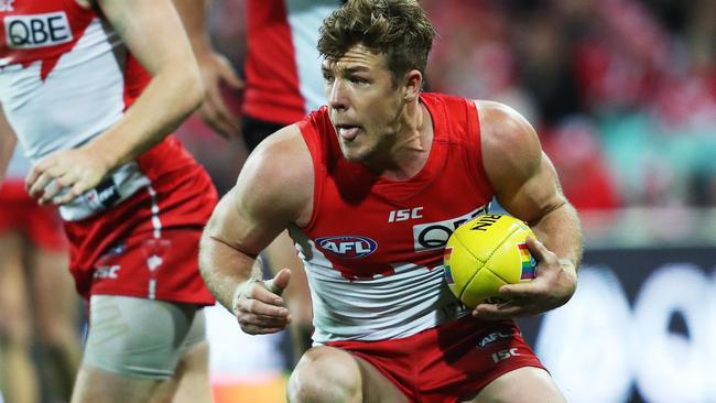 Sydney Swans star Luke Parker will be Langwarrin footy club’s number one ticket holder in 2018.