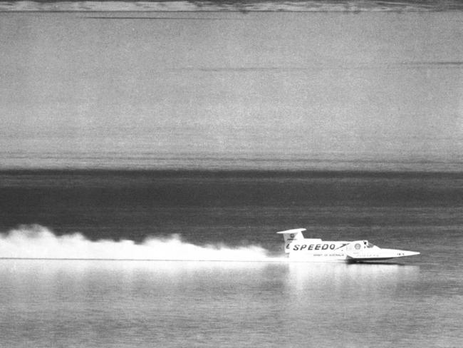 Ken Warby breaks the world water speed record in his boat Spirit of Australia at Blowering Dam, NSW, 8 October 1978.The record set was 317.60 mph (511.11 km/h) and it still stands today.Photo courtesy of National Archives of Australia: A6180, 19/10/78/13.