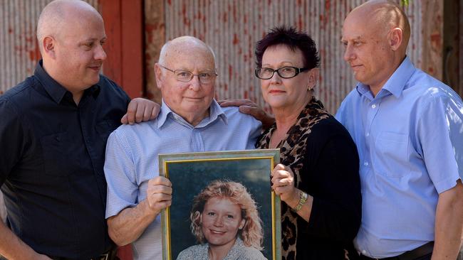 14/10/15. Family of murder victim Anthea Bradshaw- Hall  -  Paul, Martin, Rosalyn and Craig Bradshaw at their family home. Anthea was murdered when she was 26yrs old in Brunei.Pic Keryn Stevens