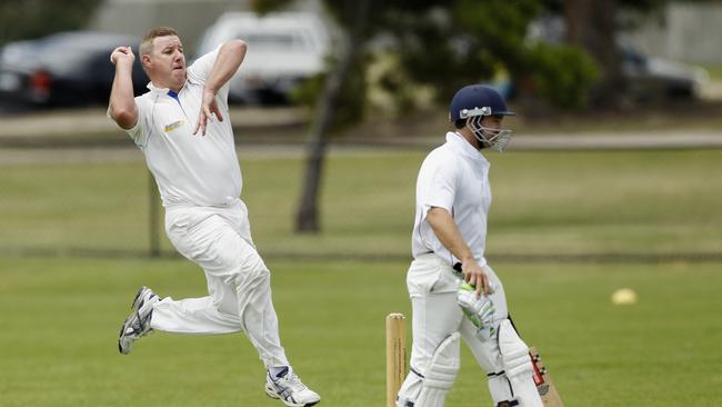 Andrew Tweddle took wickets for fun.