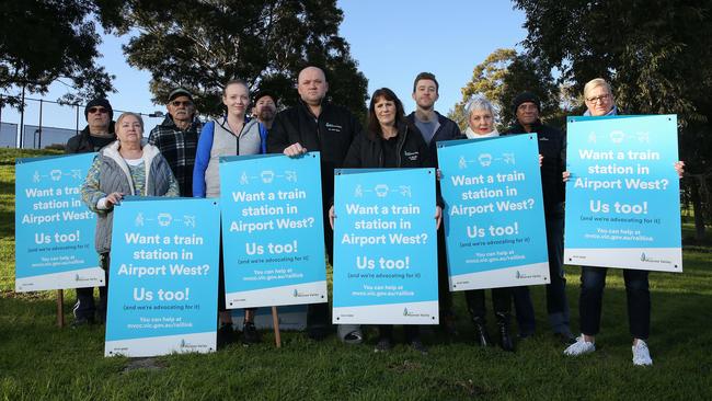 Moonee Valley Council is ramping up pressure on the government to add a stop along the Airport Rail Link in Airport West to fill in a "public transport black hole".