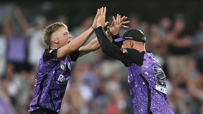 HOBART, AUSTRALIA - JANUARY 27: Nathan Ellis of the Hurricanes celebrates the wicket of Jason Sangha of the Thunder during the BBL The Final match between Hobart Hurricanes and Sydney Thunder at Ninja Stadium on January 27, 2025 in Hobart, Australia. (Photo by Steve Bell/Getty Images)