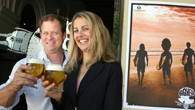 Brennan and Peta Fielding launching Australia's first no carb beer, Bighead, in 2007.