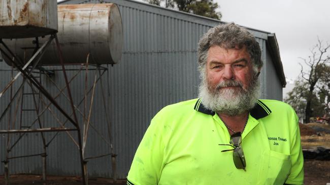 Roads are the No.1 issue for Charlton farmer Jon Whykes at the 2022 state election.